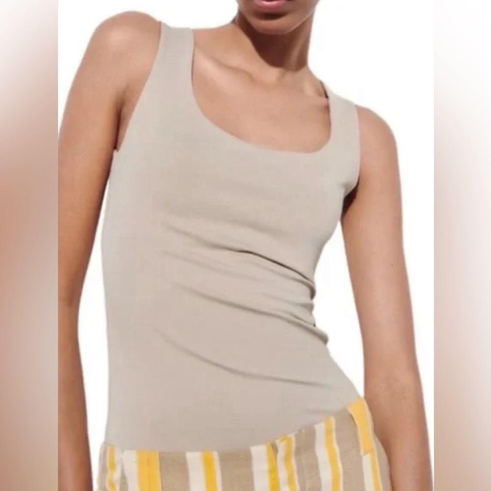Zara Seamless Beige Nude Wide Strap Square Neck Tank Size Large
